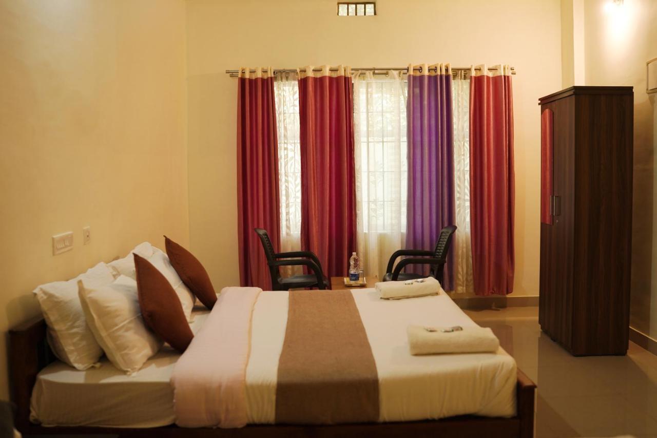 Wayanad Royal Stream Bed & Breakfast Kalpetta Bagian luar foto