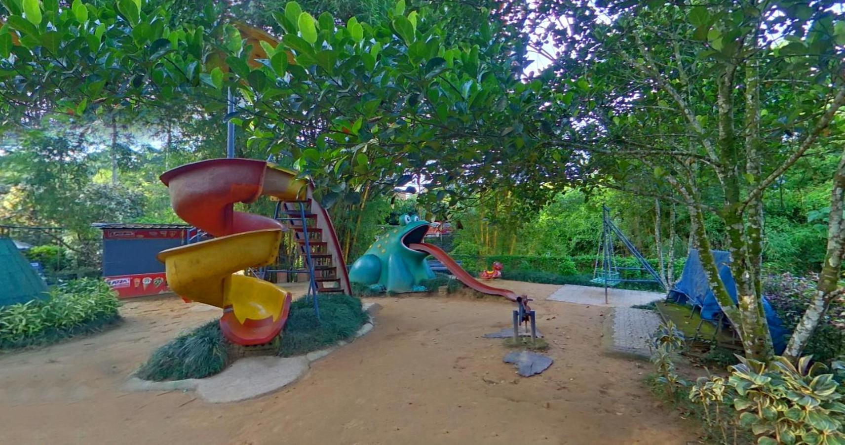 Wayanad Royal Stream Bed & Breakfast Kalpetta Bagian luar foto