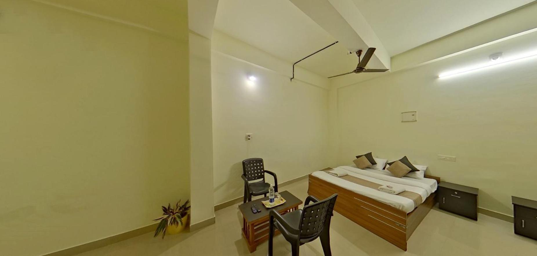 Wayanad Royal Stream Bed & Breakfast Kalpetta Bagian luar foto