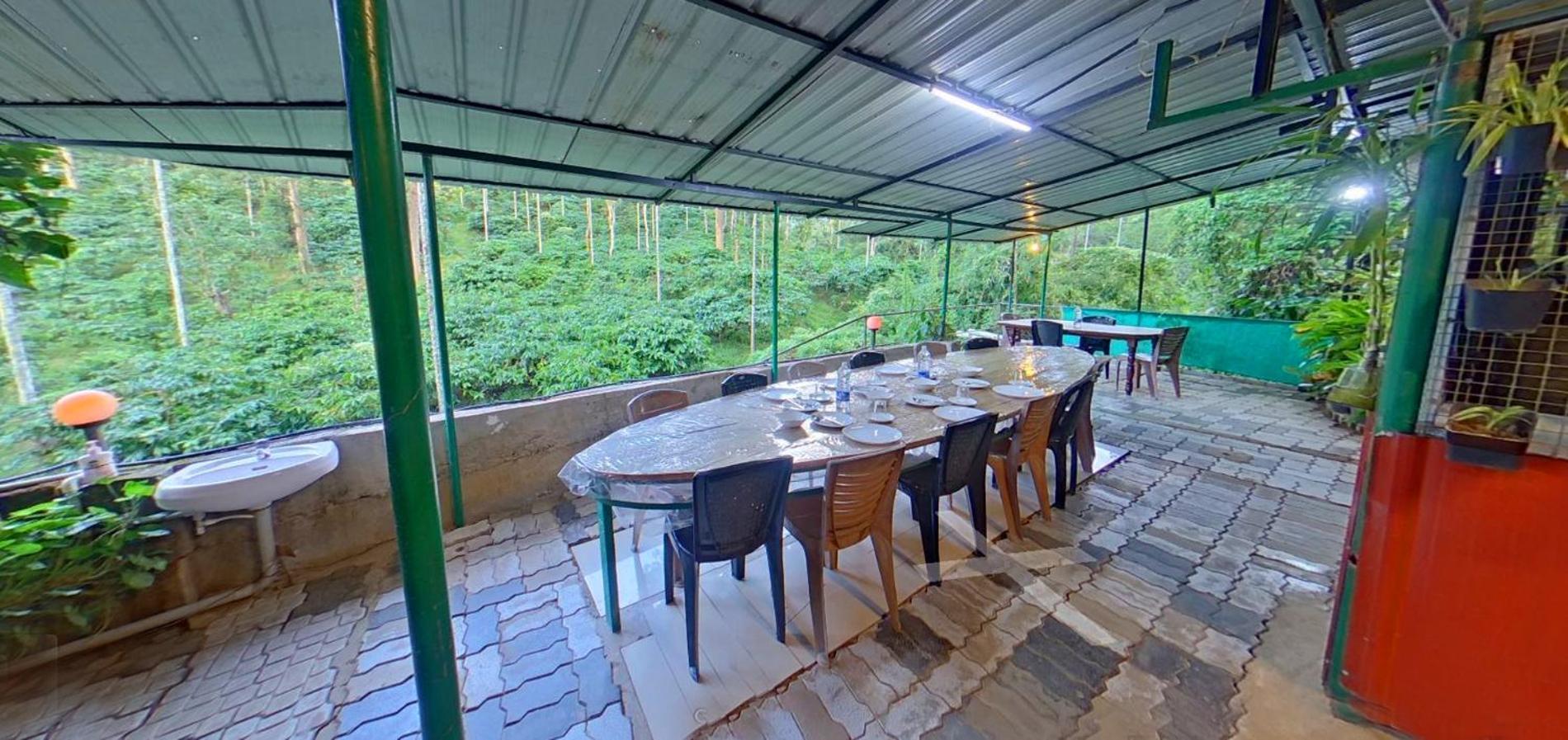 Wayanad Royal Stream Bed & Breakfast Kalpetta Bagian luar foto